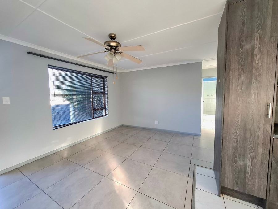 3 Bedroom Property for Sale in Nahoon Valley Park Eastern Cape
